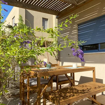 אתנחתא- צימר משפחתי - Etnachta- A Family Hosting Unit Yeroham Exterior photo